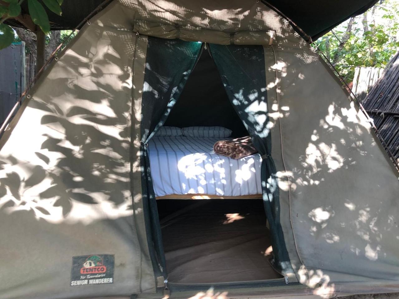 The Riverdeck Accommodation And Backpackers Knysna Esterno foto