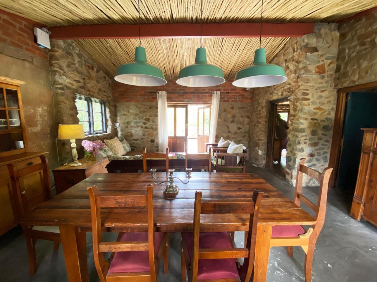 The Riverdeck Accommodation And Backpackers Knysna Esterno foto