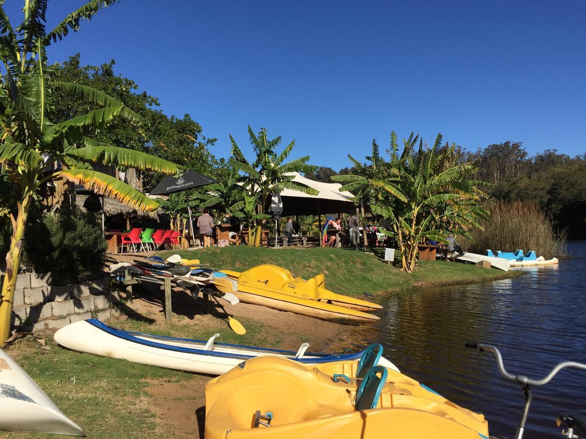 The Riverdeck Accommodation And Backpackers Knysna Esterno foto